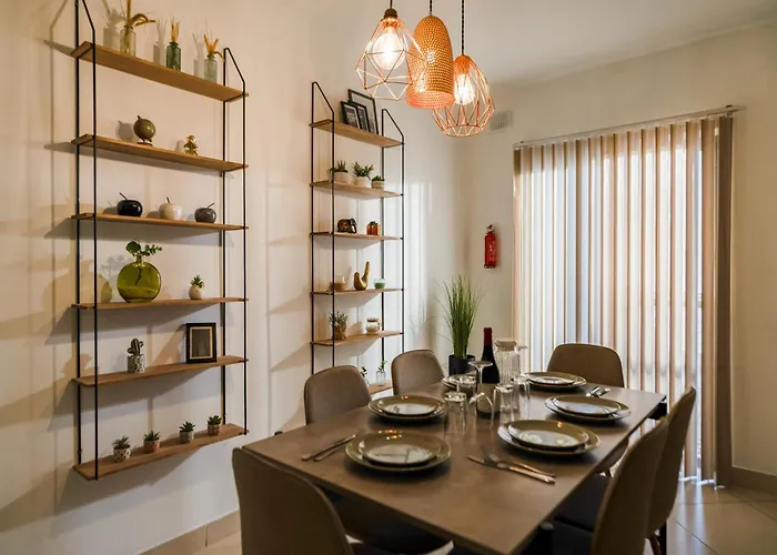 Apartament Stylish 3br - Sleeps 6 - 10 Minutes Walk To Malta International Airport *